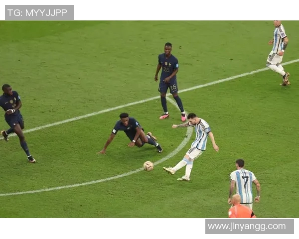 世界杯足球比赛腾讯直播全程精彩回顾与实时赛况分析