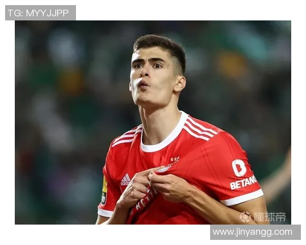 曼联与本菲卡精彩对决视频直播全程回顾与分析 曼联与本菲卡精彩对决视频直播全程回顾与分析